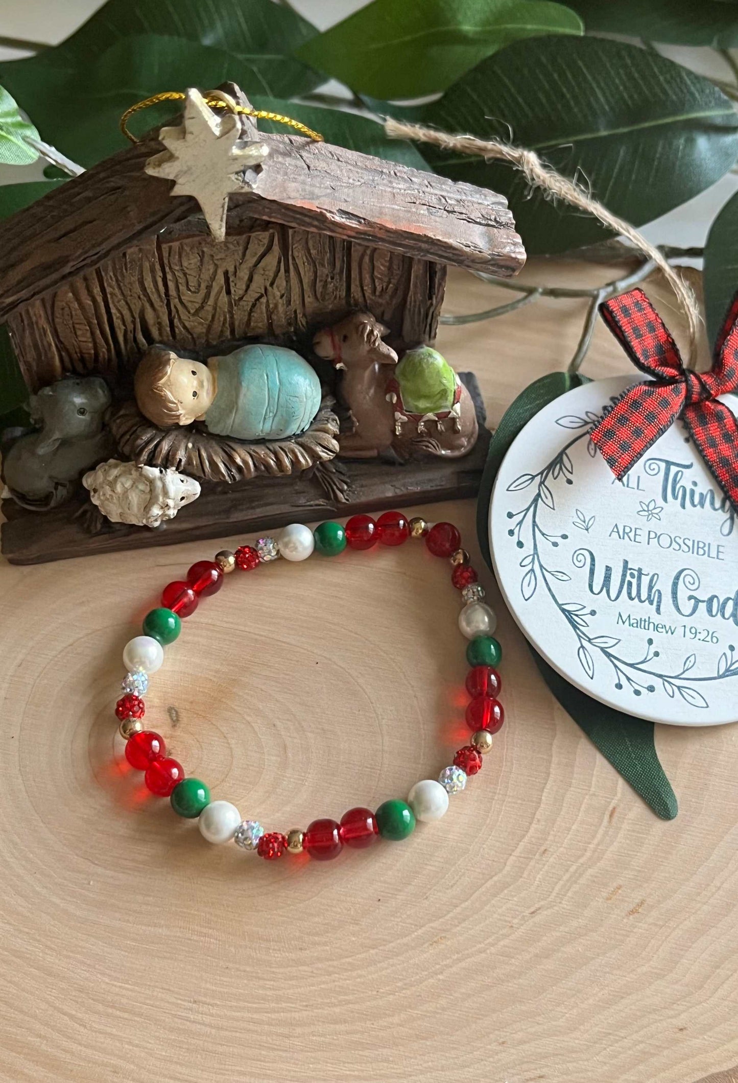 Christmas Jeweled Bead Bracelet – Festive Holiday Jewelry