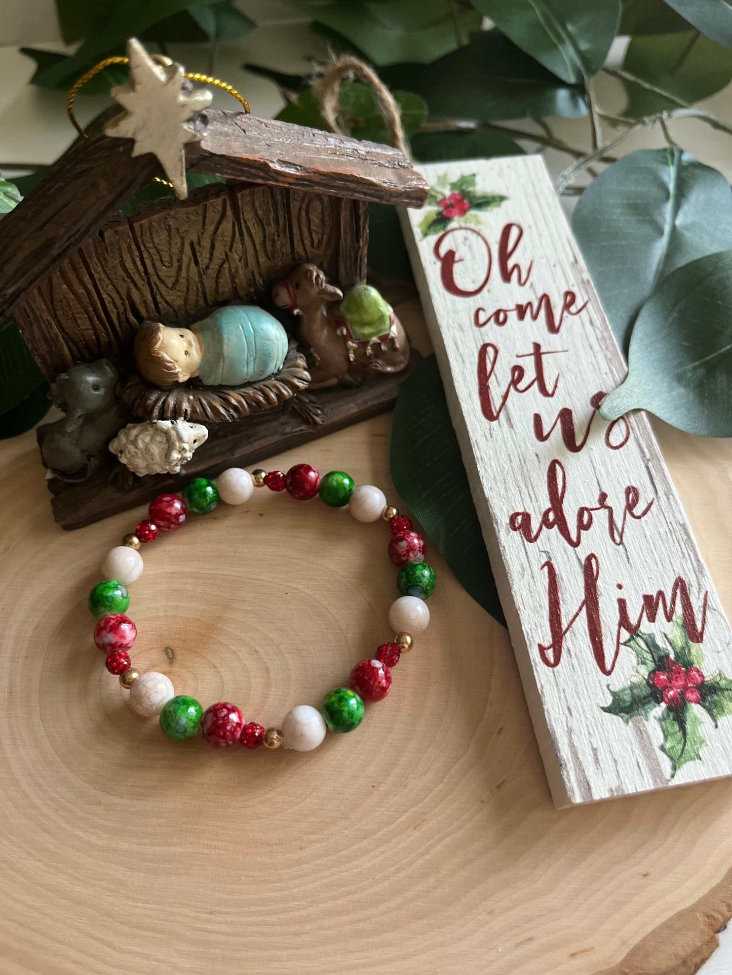 Christmas Jeweled Bead Bracelet – Festive Holiday Jewelry