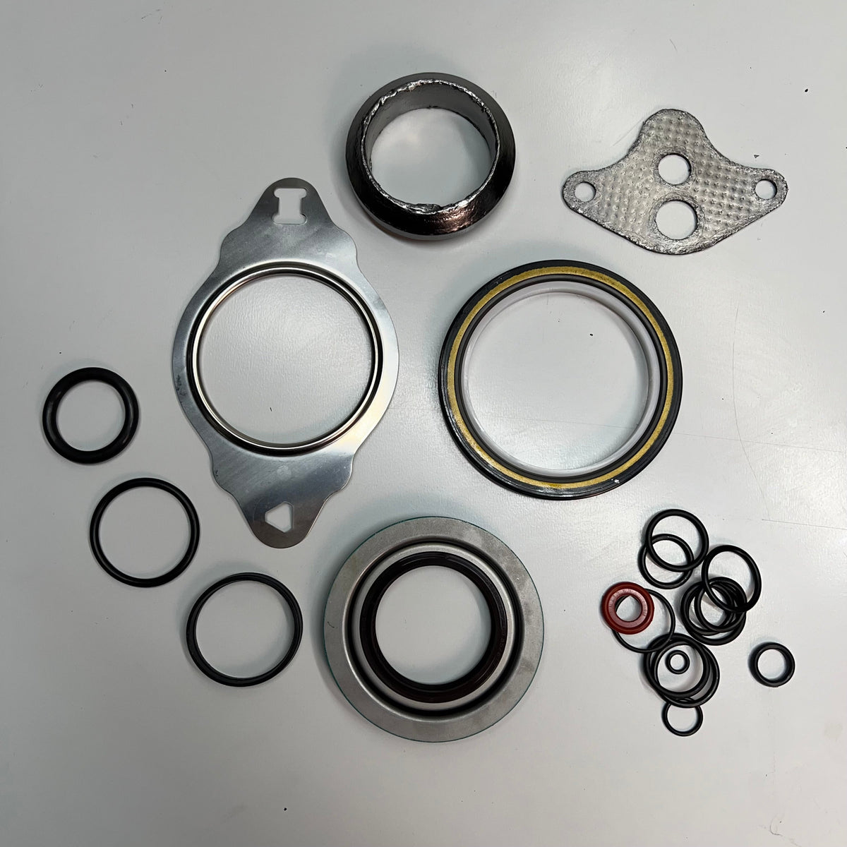 MAHLE Engine Gasket Set for Buick, Chevrolet & Pontiac 95-3667