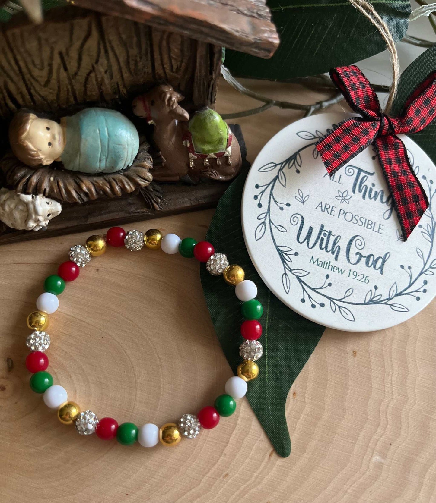 Christmas Jeweled Bead Bracelet – Festive Holiday Jewelry