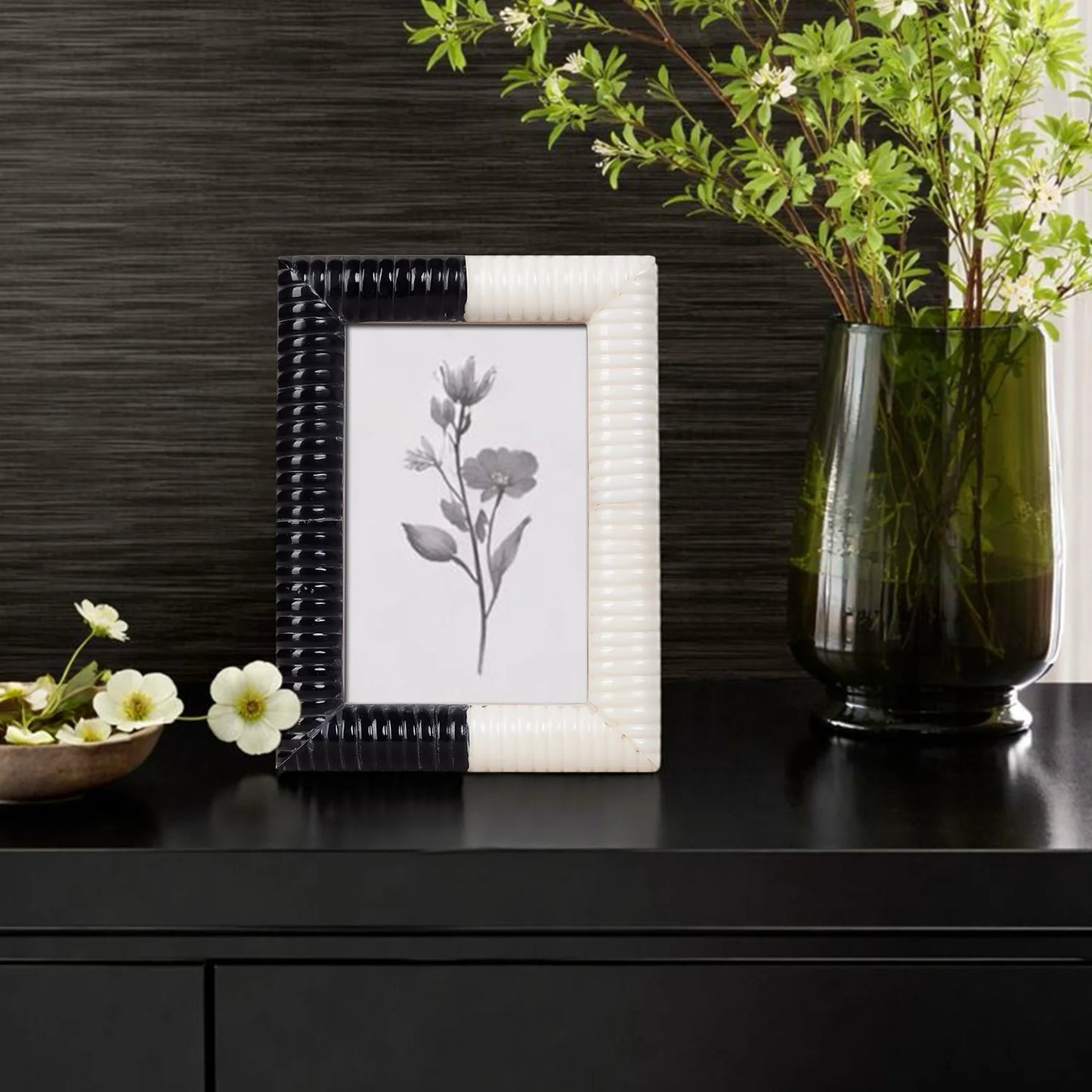 Black White Resin Hand Carved Ridge Picture Frame 4x6 5x7