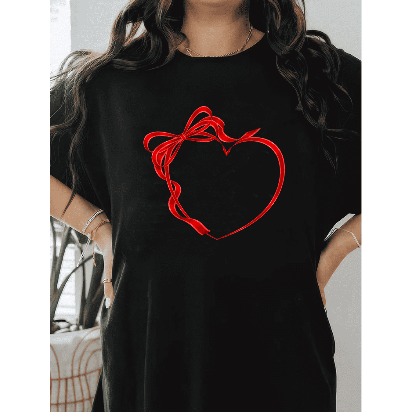 Casual Women's Cotton T-Shirt with Bow Detail - Trendy and Comfortable for Every Season